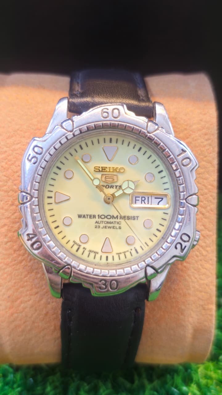 WhatsApp Image 2026-01-16 at 4.04.47 PM Seiko 5 Sports Automatic 7s36 caliber 23-jewels japan made Radium 39mm dial watch for Men's (Used) - Image 1