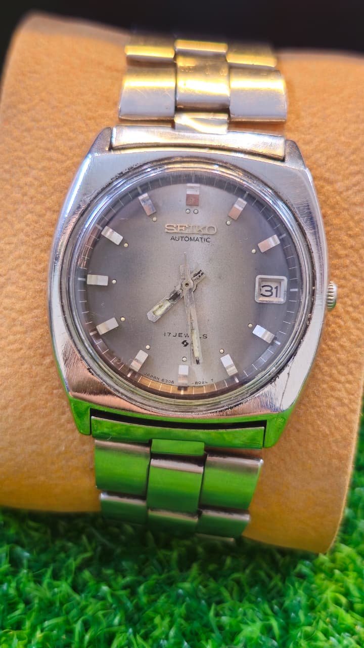 WhatsApp Image 2026-01-16 at 4.23.19 PM 1960s Seiko Automatic 6319 caliber 21-jewels japan made watch for Men's (Used) - Image 1