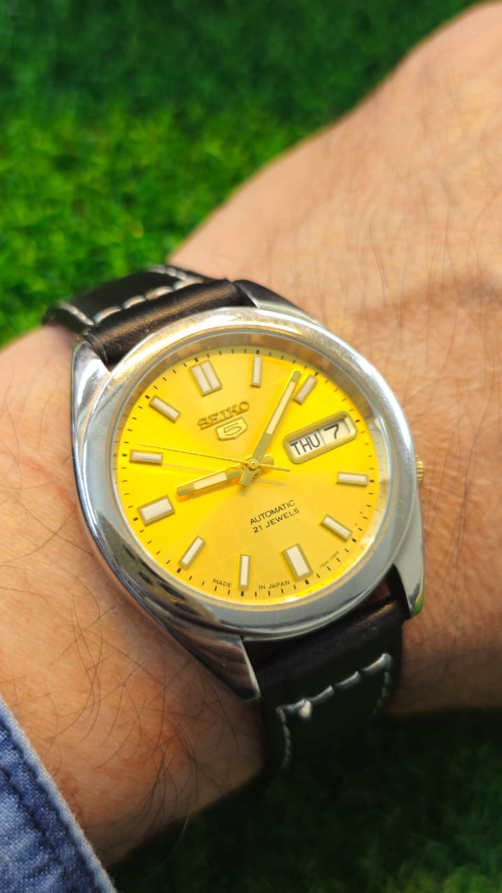 WhatsApp Image 2026-01-16 at 4.57.22 PM (1) Seiko 5 Automatic 7s26 caliber 21-jewels japan made watch for Men's (Used) - Image 2