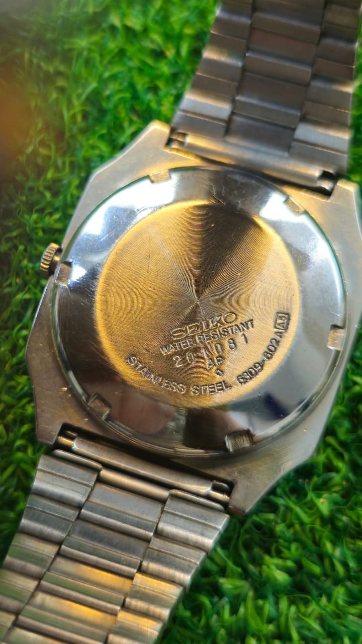 WhatsApp Image 2026-01-16 at 5.15.40 PM (1) 1960s Seiko 5 Automatic 6309 caliber 21-jewels japan made watch for Men's (Used) - Image 4