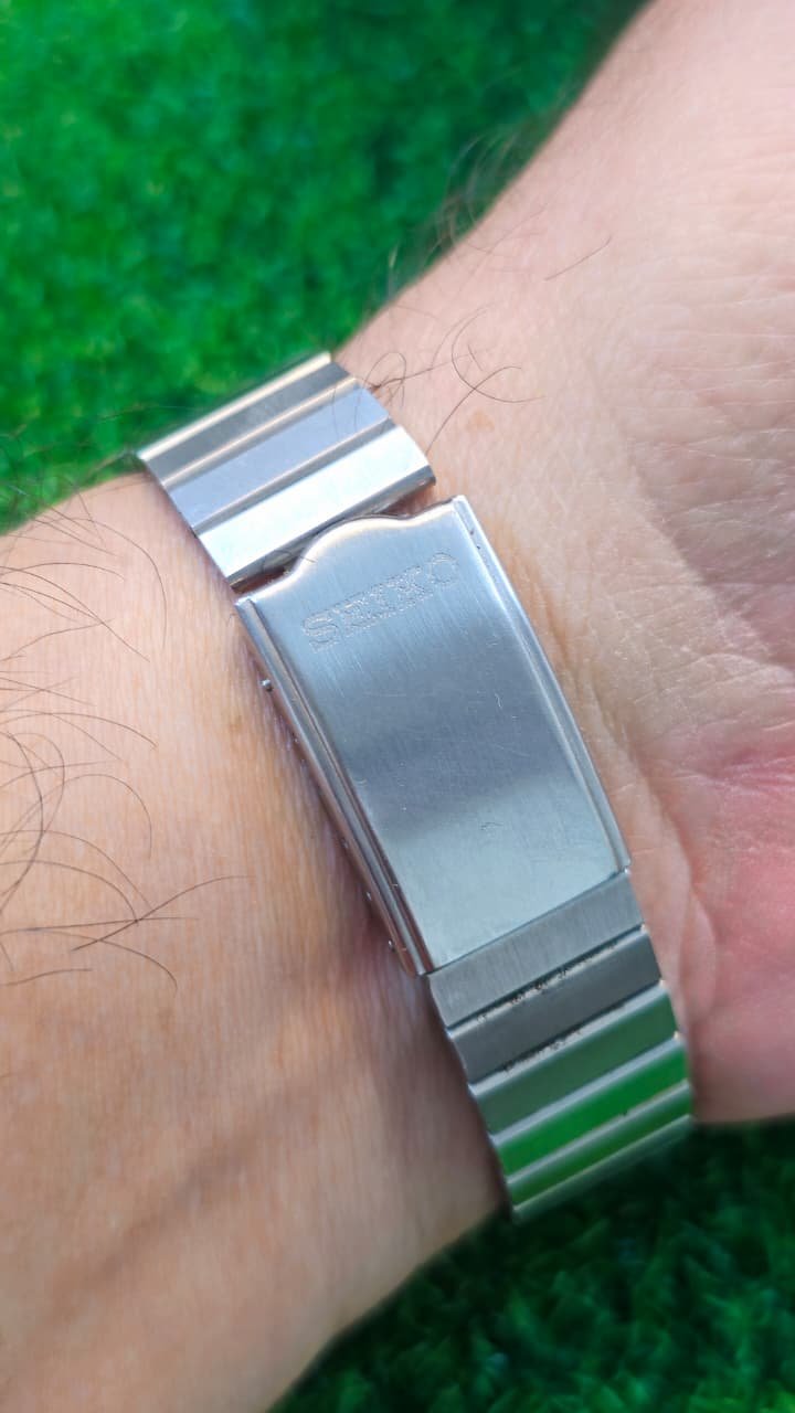 WhatsApp Image 2026-01-16 at 5.15.41 PM 1960s Seiko 5 Automatic 6309 caliber 21-jewels japan made watch for Men's (Used) - Image 3