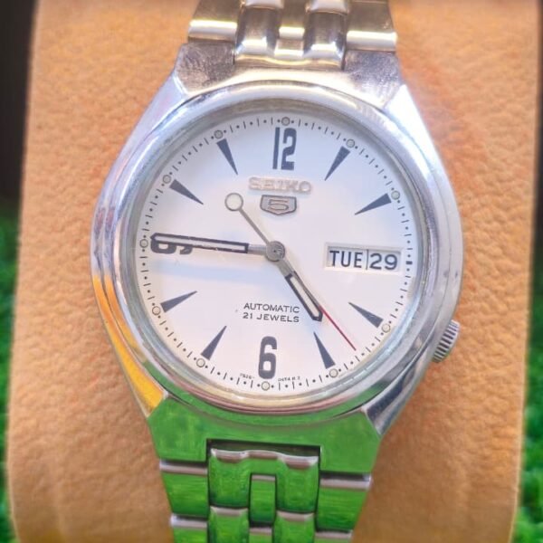 Seiko 5 Automatic 7s26 caliber 21-jewels japan made watch for Men's (Used)
