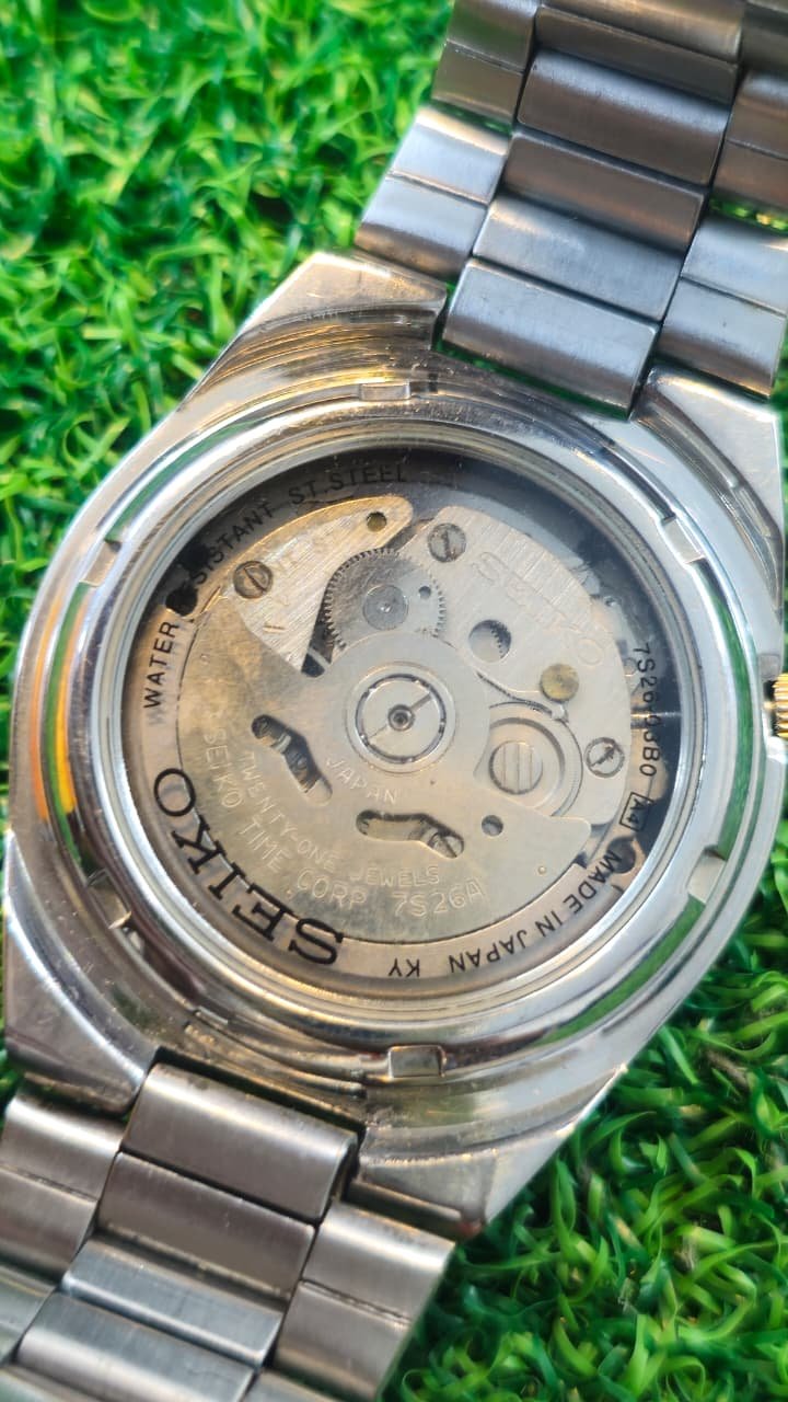 WhatsApp Image 2026-01-16 at 5.21.59 PM (1) Seiko 5 Automatic 7s26 caliber 21-jewels japan made watch for Men's (Used) - Image 4