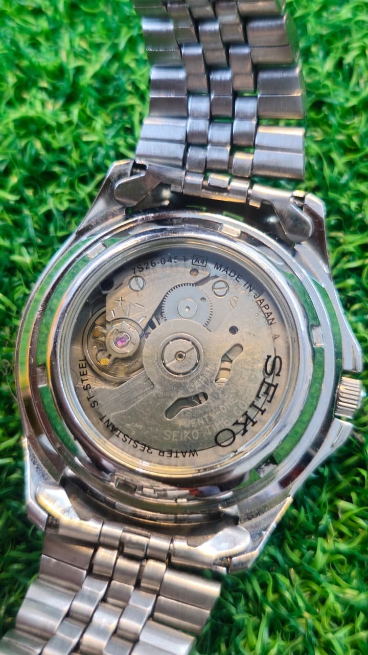 WhatsApp Image 2026-01-16 at 5.26.32 PM Seiko 5 Automatic 7s26 caliber 21-jewels japan made watch for Men's (Used) - Image 4
