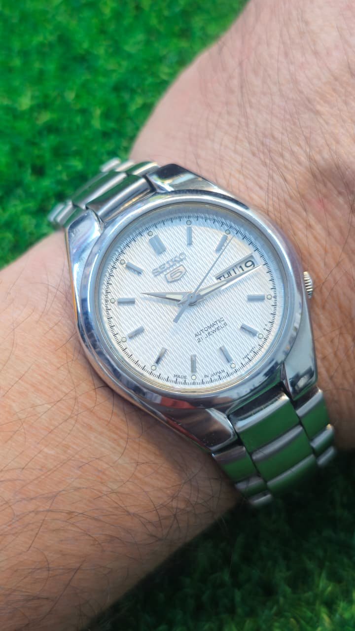 WhatsApp Image 2026-01-16 at 5.27.32 PM (1) Seiko 5 Automatic 7s26 caliber 21-jewels japan made watch for Men's (Used) - Image 2