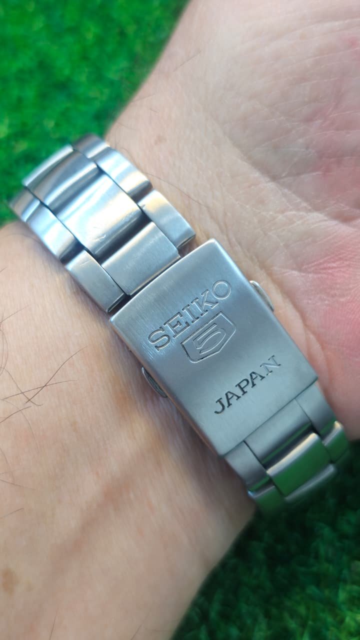 WhatsApp Image 2026-01-16 at 5.27.32 PM Seiko 5 Automatic 7s26 caliber 21-jewels japan made watch for Men's (Used) - Image 3