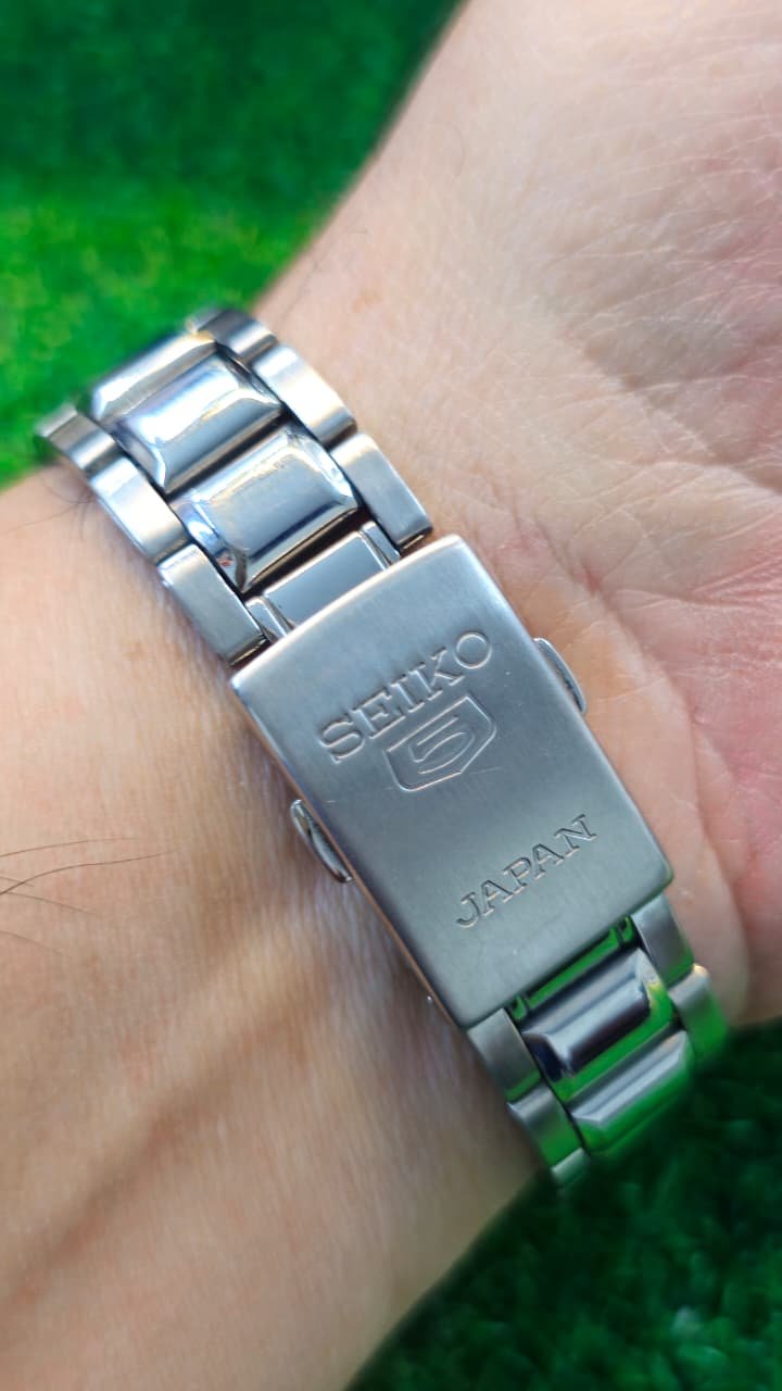 WhatsApp Image 2026-01-16 at 6.15.31 PM Seiko 5 Automatic 7s26 caliber 21-jewels japan made watch for Men's (Used) - Image 3