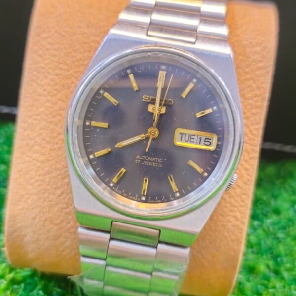 1980s Seiko 5 Automatic 7009 caliber 17-jewels japan made watch for Men's (Used)