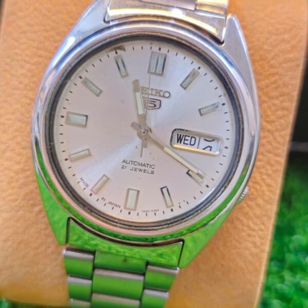 1980s Seiko 5 Automatic 7s26 caliber 21-jewels japan made watch for Men's (Used)