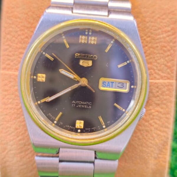 1980s Seiko 5 Automatic 7009 caliber 17-jewels japan made watch for Men's (Used)