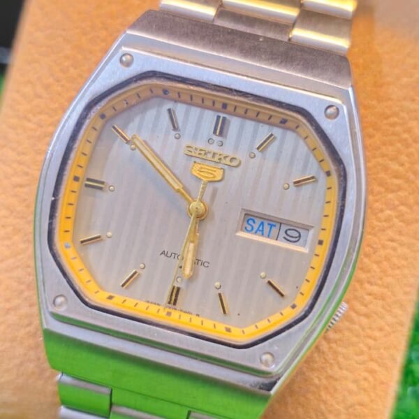 1970s Seiko 5 Automatic 7009 caliber 21-jewels japan made watch for Men's (Used)