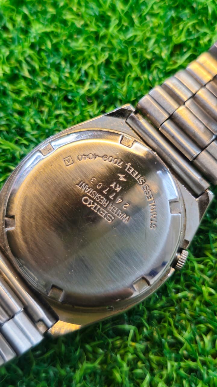 WhatsApp Image 2026-01-16 at 6.38.04 PM 1970s Seiko 5 Automatic 7009 caliber 21-jewels japan made watch for Men's (Used) - Image 4