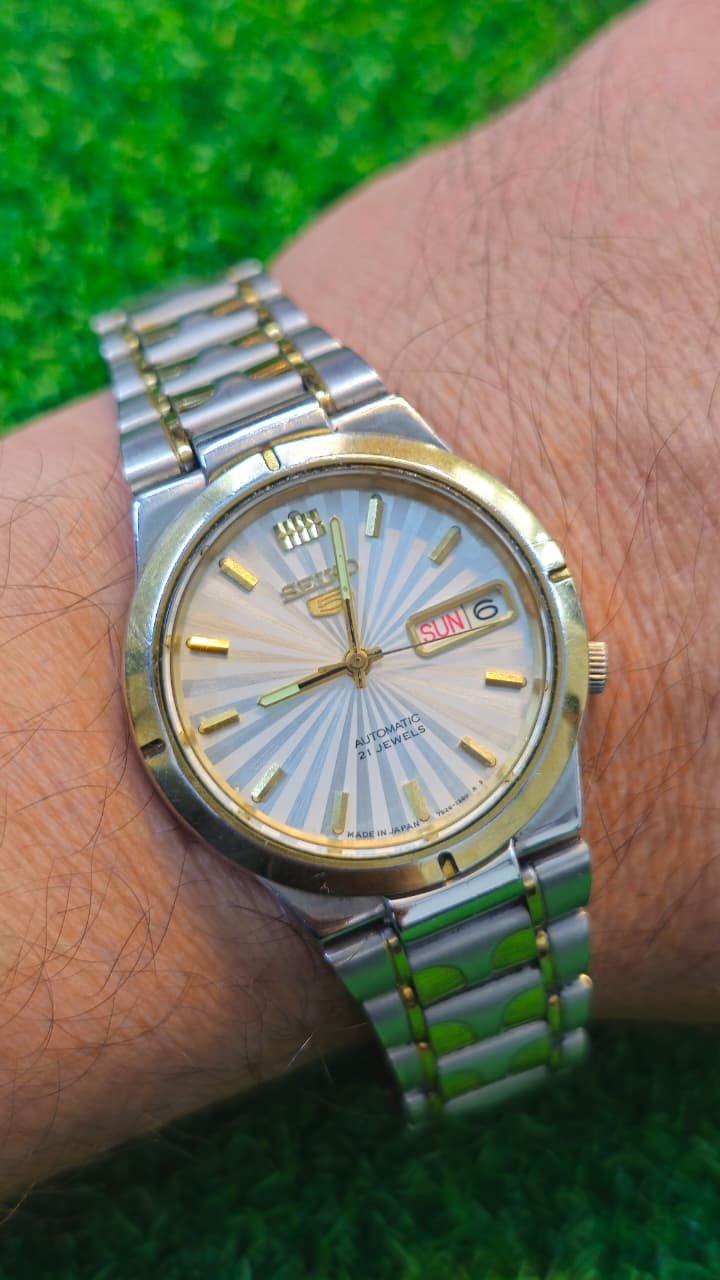 WhatsApp Image 2026-01-16 at 6.44.12 PM (2) 1980s Seiko 5 Automatic 7s26 caliber 21-jewels japan made watch for Men's (Used) - Image 2