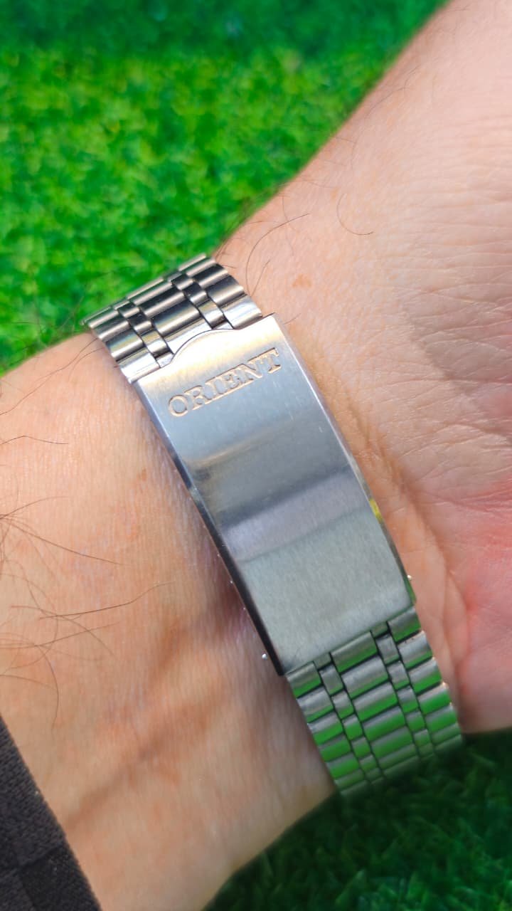 WhatsApp Image 2026-01-19 at 5.59.30 PM Vintage Orient Mechanical Hand-Wind 17-jewels japan made Men's watch (Used) - Image 3