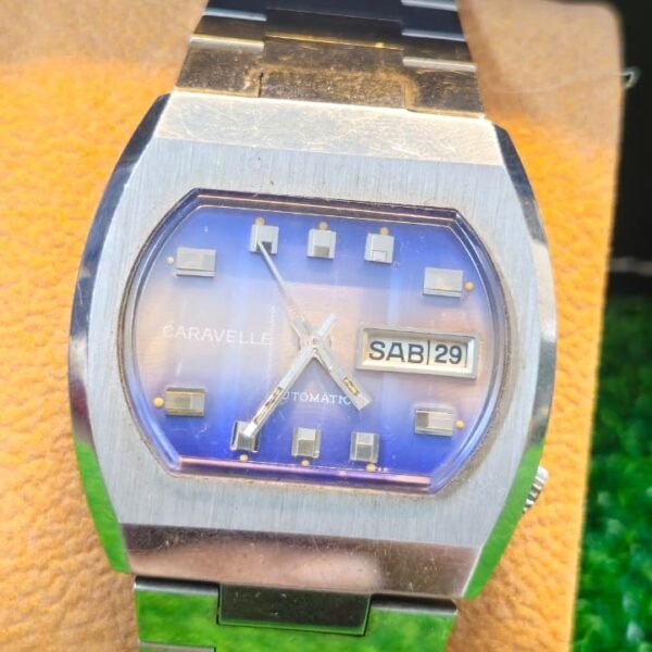 Vintage 1970s Caravelle Automatic Switzerland 🇨🇭 made Men's watch (Used)