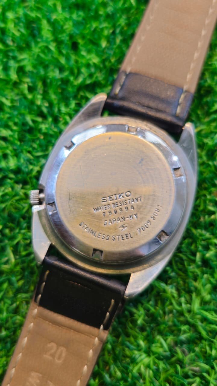 WhatsApp Image 2026-01-20 at 11.14.22 AM 1970s Seiko 5 Automatic 7009 caliber 21-jewels JDM japan made watch for Men's (Used) - Image 4