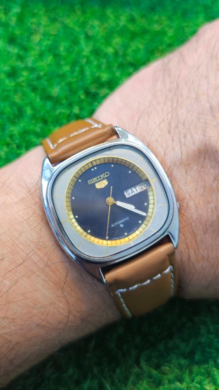 WhatsApp Image 2026-01-20 at 11.47.58 AM (1) 1960s Seiko 5 Automatic 6309 caliber 21-jewels JDM japan made watch for Men's (Used) - Image 2