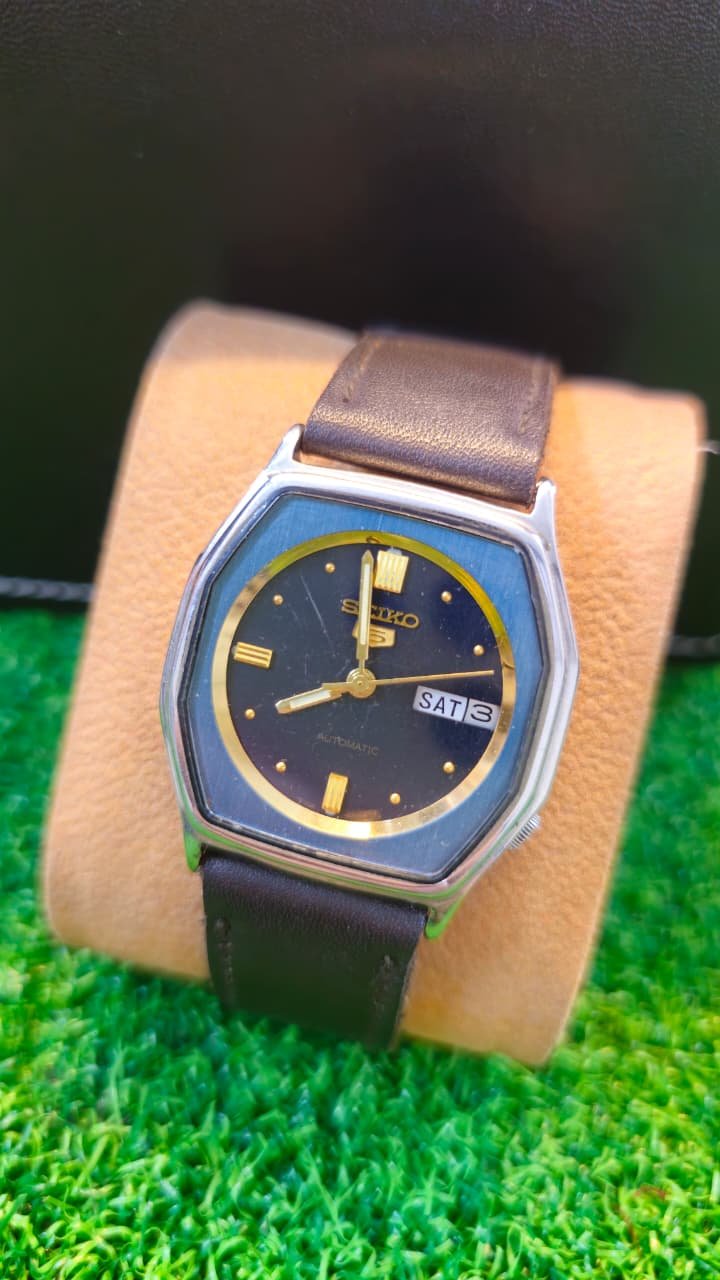 WhatsApp Image 2026-01-20 at 11.49.06 AM 1960s Seiko 5 Automatic 6309 caliber 21-jewels JDM japan made watch for Men's (Used) - Image 1