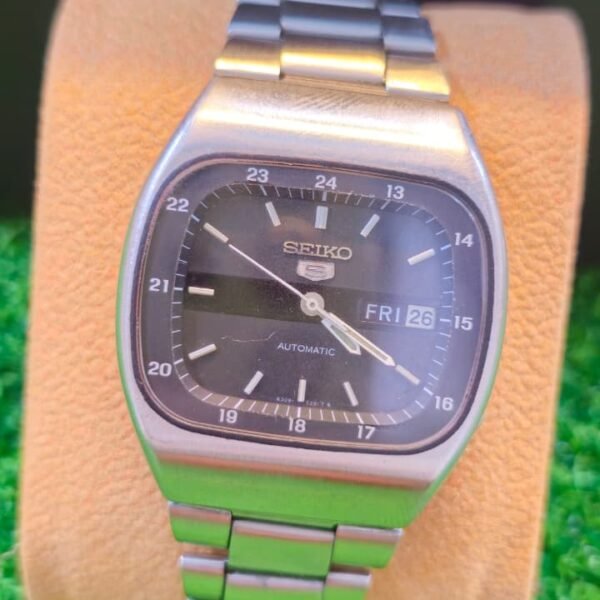 Vintage 1960s Seiko 5  Automatic 6309 caliber 21-jewels  japan made watch for Men's (Used)