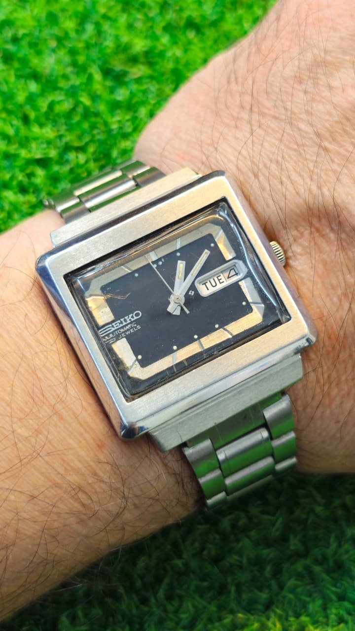 WhatsApp Image 2026-01-20 at 12.08.16 PM Vintage 1960s Seiko 5 Automatic 6309 caliber 21-jewels TV dial japan made watch for Men's (Used) - Image 2