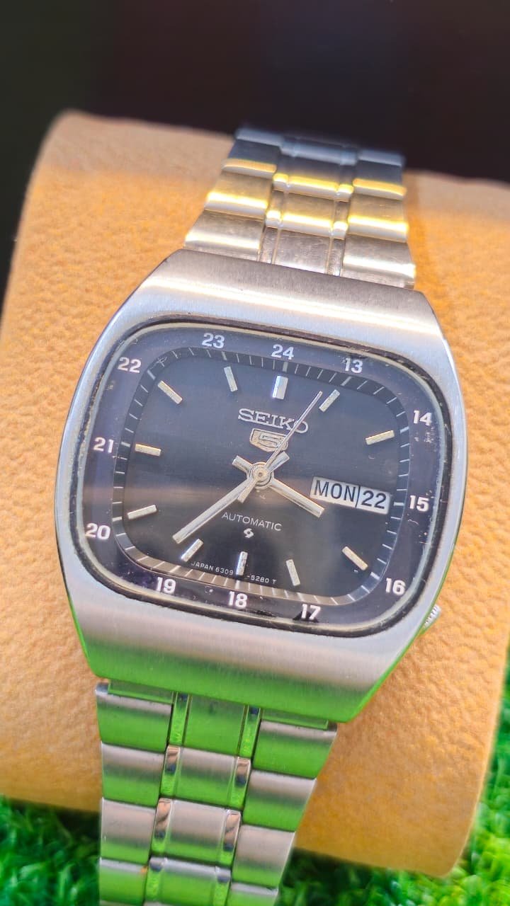 WhatsApp Image 2026-01-20 at 12.10.28 PM Vintage 1960s Seiko 5 Automatic 6309 caliber 21-jewels japan made watch for Men's (Used) - Image 1