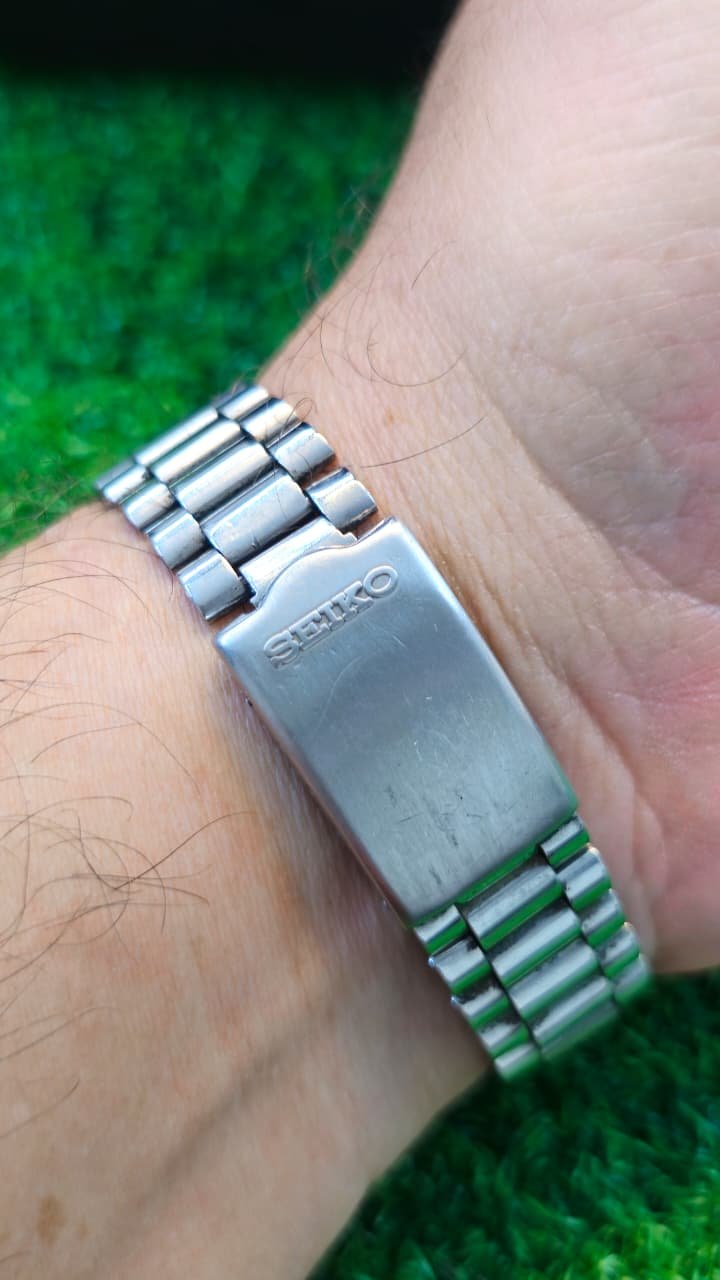 WhatsApp Image 2026-01-20 at 12.18.11 PM (2) Rare & Vintage 1960s Seiko 5 Automatic 6309 caliber 21-jewels JDM Helmet Case japan made watch for Men's (Used) - Image 3