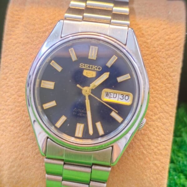 1980s Seiko 5 Automatic 7s26 caliber 21-jewels  japan made watch for Men's (Used)