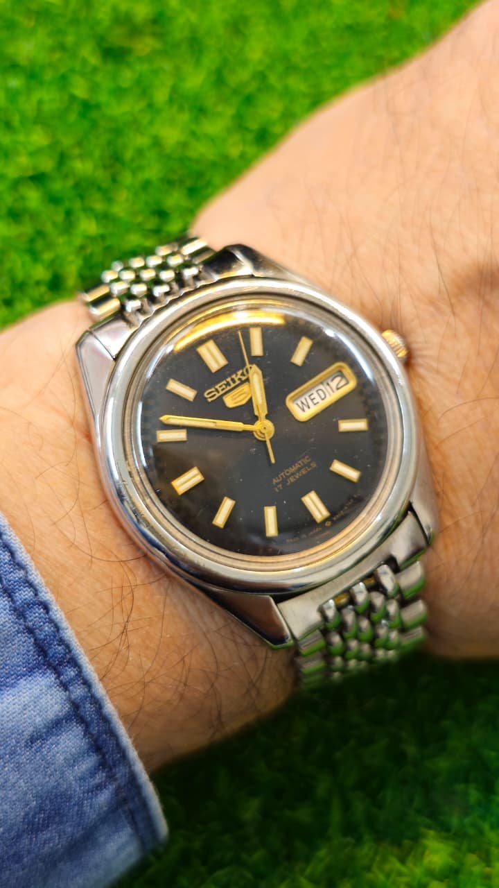 WhatsApp Image 2026-01-20 at 2.44.07 PM 1960s Seiko 5 Automatic 6309 caliber 17-jewels japan made watch for Men's (Used) - Image 2