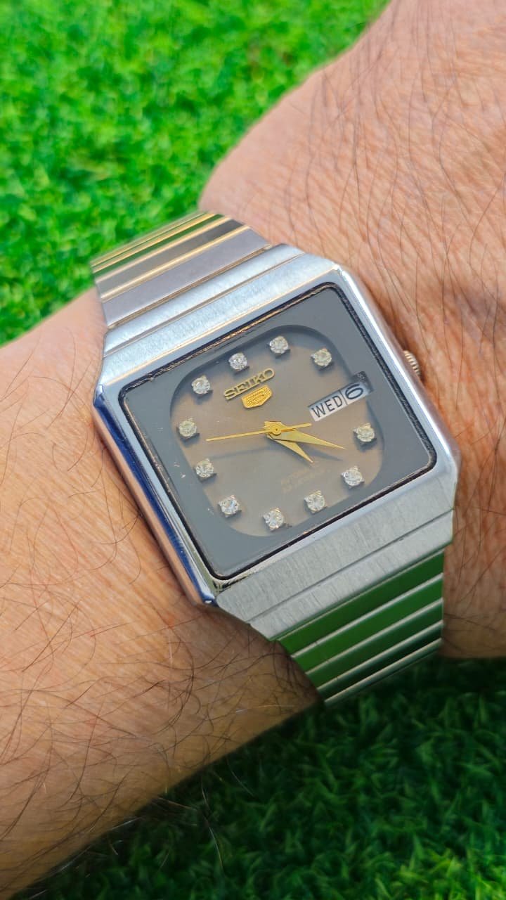 WhatsApp Image 2026-01-20 at 3.03.54 PM 1960s Seiko 5 Automatic 6349 caliber 23-jewels japan made watch for Men's (Used) - Image 2