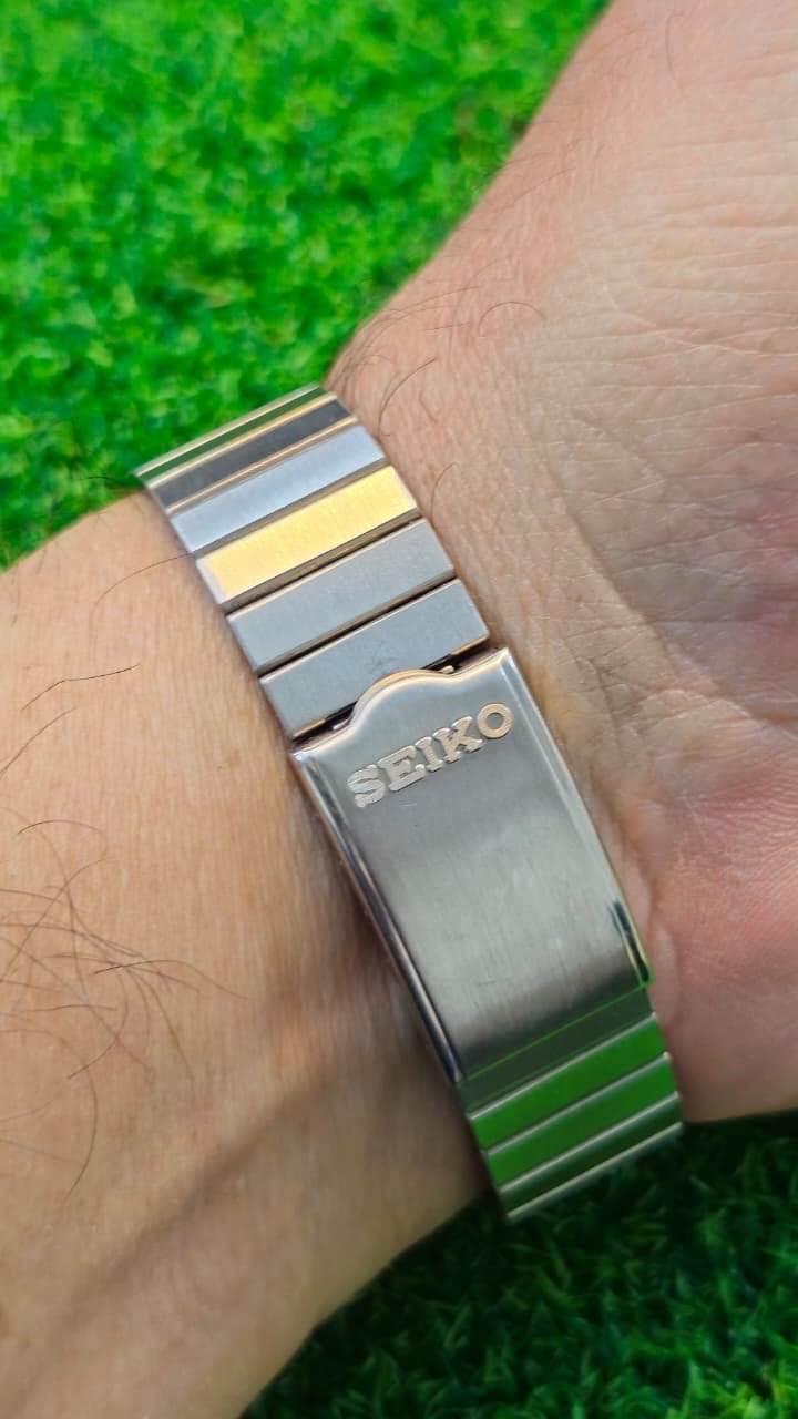 WhatsApp Image 2026-01-20 at 3.03.55 PM 1960s Seiko 5 Automatic 6349 caliber 23-jewels japan made watch for Men's (Used) - Image 3