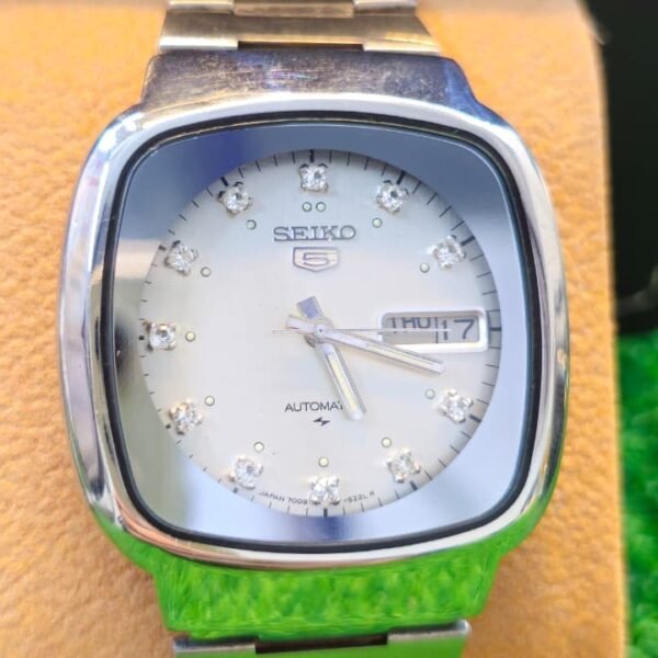 1970s Seiko 5 Automatic 7009 caliber 21-jewels  japan made watch for Men's (Used)