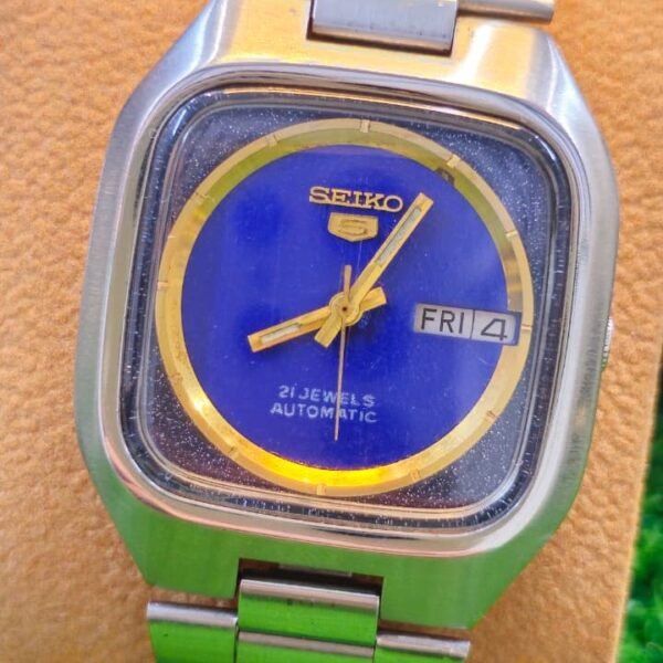Vintage 1970s Seiko 5 Automatic 7019 caliber 21-jewels TV dial japan made watch for Men's (Used)