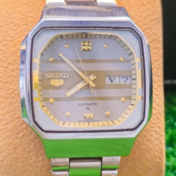 Vintage 1970s Seiko 5  Automatic 7009 caliber 21-jewels  japan made watch for Men's (Used)