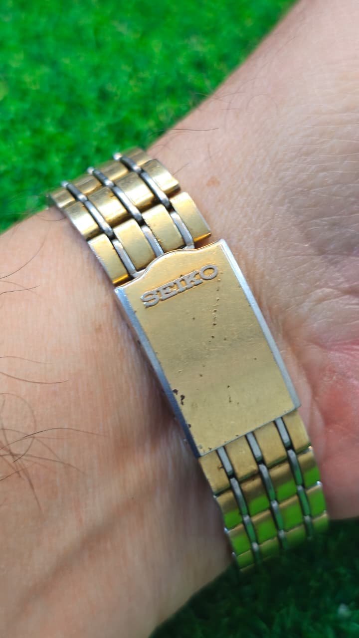 WhatsApp Image 2026-01-20 at 3.18.36 PM (1) Vintage 1960s Seiko 5 Automatic 6319 caliber 21-jewels Helmet dial For Bikers japan made watch for Men's (Used) - Image 3