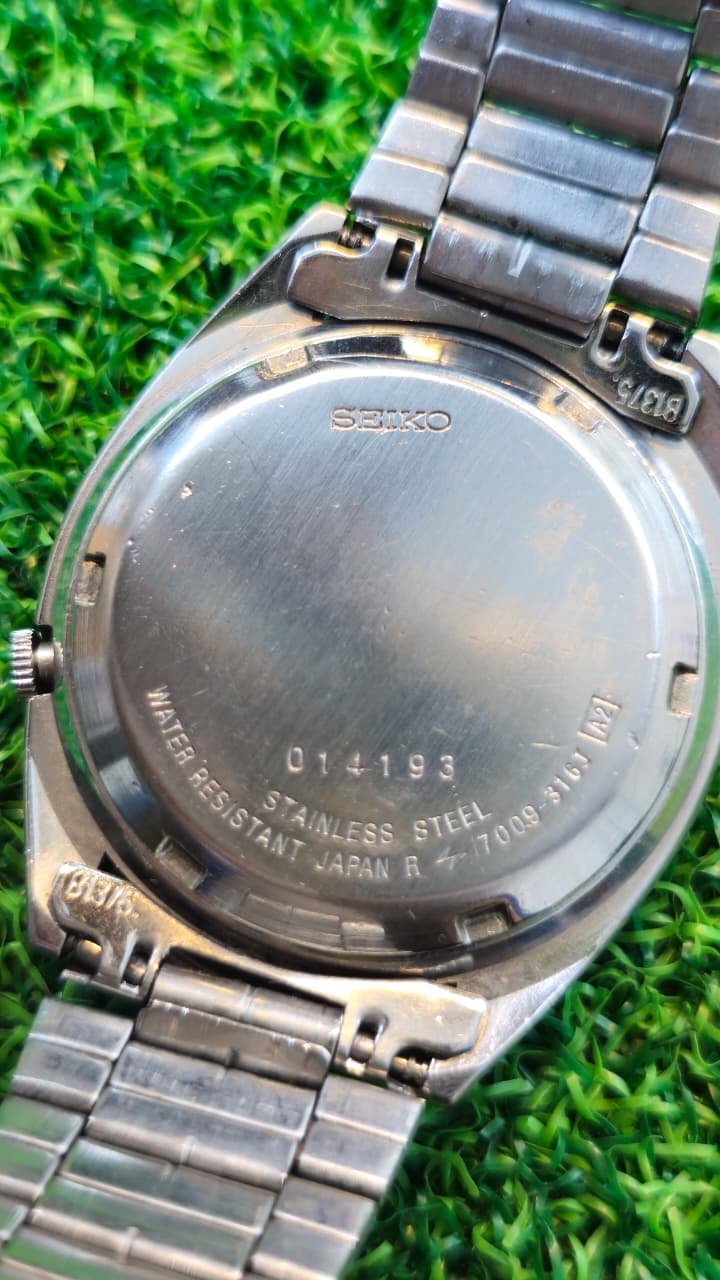 WhatsApp Image 2026-01-20 at 3.39.30 PM 1970s Seiko 5 Automatic 7009 caliber 21-jewels japan made watch for Men's (Used) - Image 4
