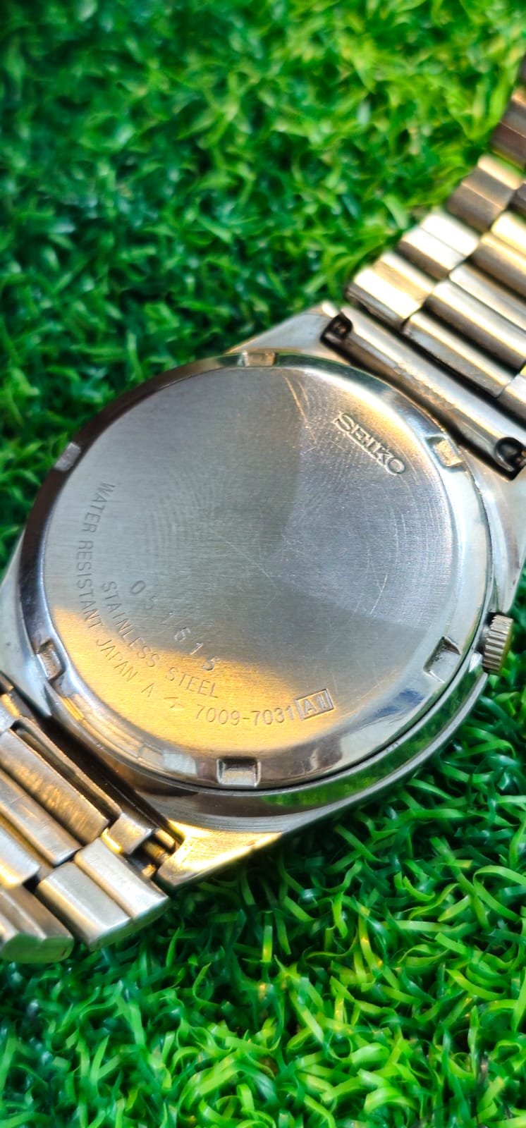 WhatsApp Image 2026-01-20 at 5.05.55 PM (1) 1970s Seiko 5 Automatic 7009 caliber 21-jewels japan made watch for Men's (Used) - Image 4