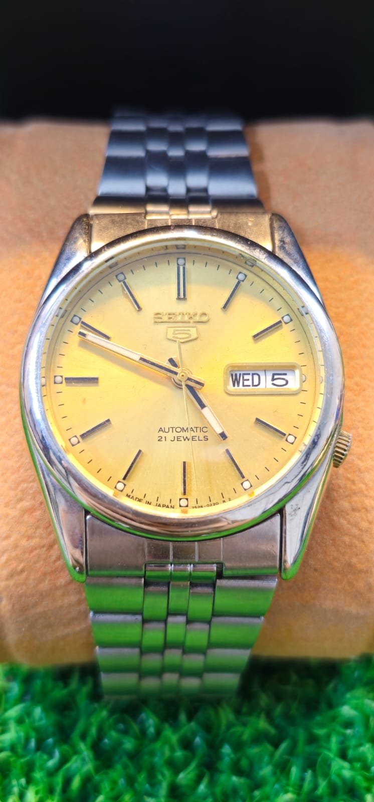 WhatsApp Image 2026-01-20 at 5.10.07 PM Seiko 5 Automatic 7s26 caliber 21-jewels japan made watch for Men's (Used) - Image 1