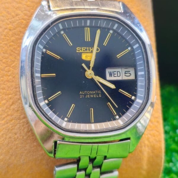 1970s Seiko 5 Automatic 7009 caliber 21-jewels  japan made watch for Men's (Used)