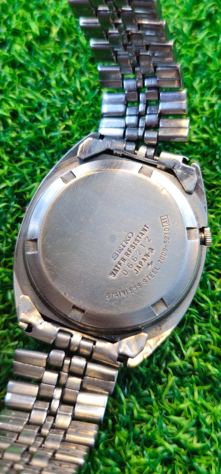 WhatsApp Image 2026-01-20 at 5.11.28 PM 1970s Seiko 5 Automatic 7009 caliber 21-jewels japan made watch for Men's (Used) - Image 4