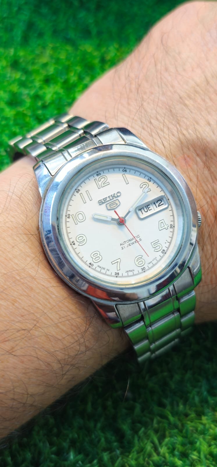 WhatsApp Image 2026-01-20 at 5.13.26 PM (2) Seiko 5 Automatic 7s26 caliber 21-jewels 39mm dial japan made watch for Men's (Used) - Image 2