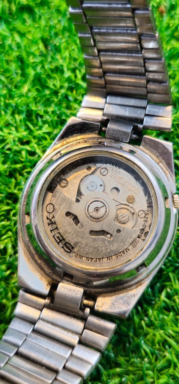 WhatsApp Image 2026-01-20 at 5.20.49 PM (1) Seiko 5 Automatic 7s26 caliber 21-jewels 37mm dial japan made watch for Men's (Used) - Image 4