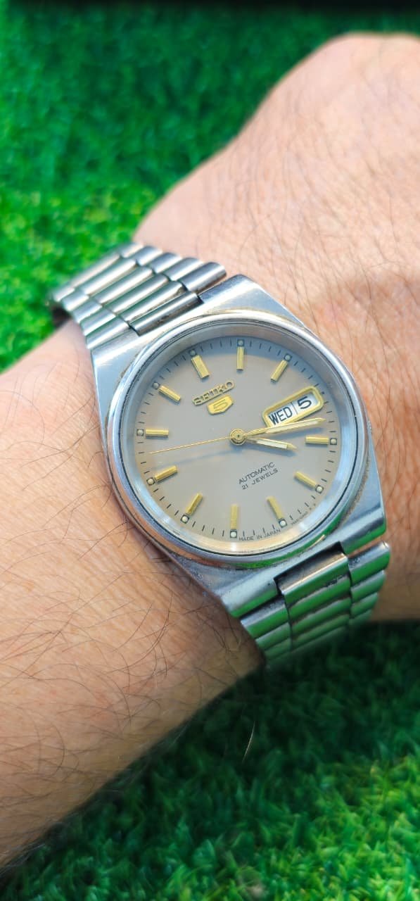 WhatsApp Image 2026-01-20 at 5.20.49 PM (2) Seiko 5 Automatic 7s26 caliber 21-jewels 37mm dial japan made watch for Men's (Used) - Image 2
