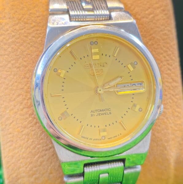 Seiko 5 Automatic 7s26 caliber 21-jewels 36mm dial  japan made watch for Men's (Used)