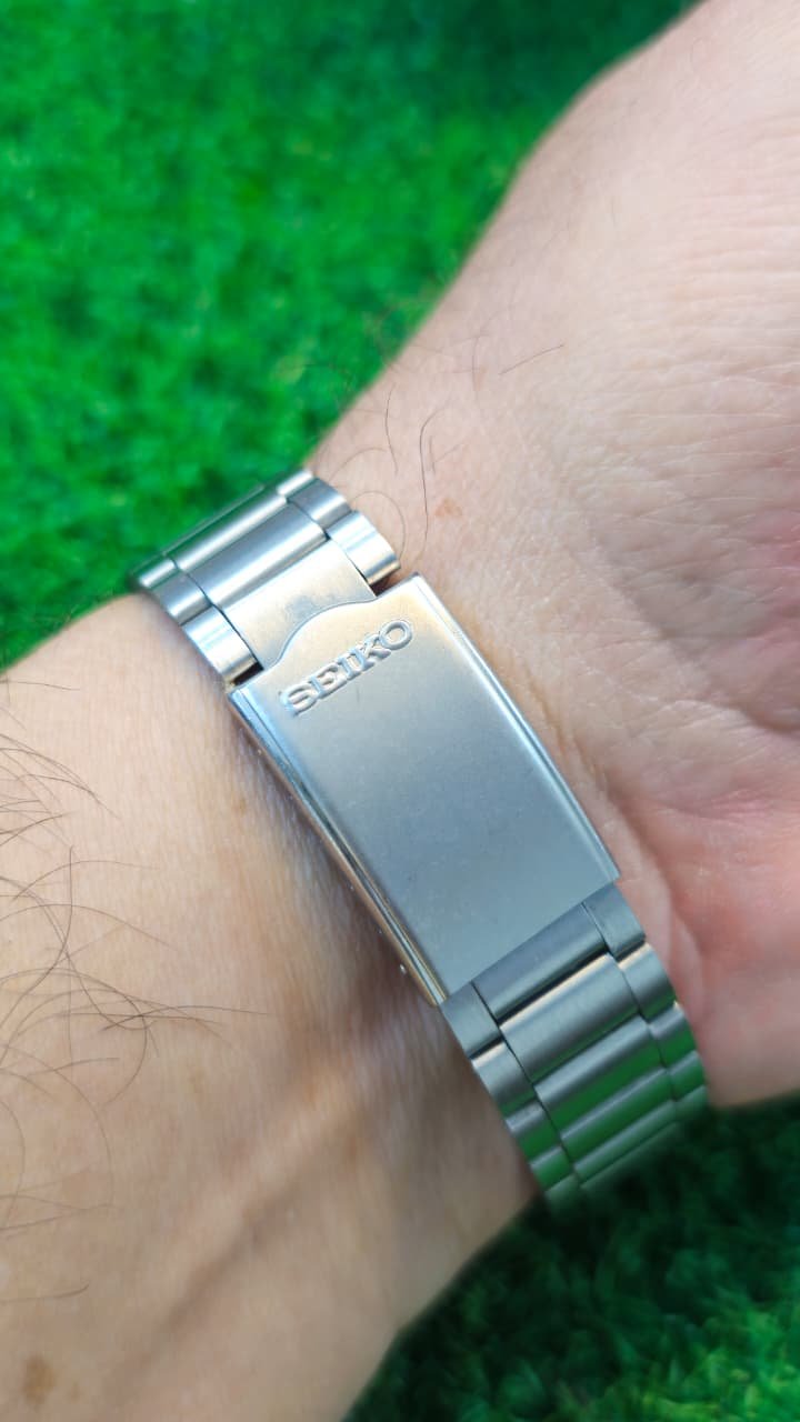 WhatsApp Image 2026-01-21 at 1.46.52 PM (1) 1970s Seiko 5 Automatic 7009 caliber 17-jewels Railway dial japan made watch for Men's (Used) - Image 3