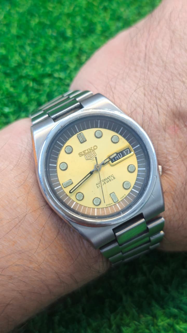 WhatsApp Image 2026-01-21 at 11.09.01 AM 1960s Seiko 5 Actus Automatic 6319 caliber 21-jewels japan made watch for Men's (Used) - Image 2