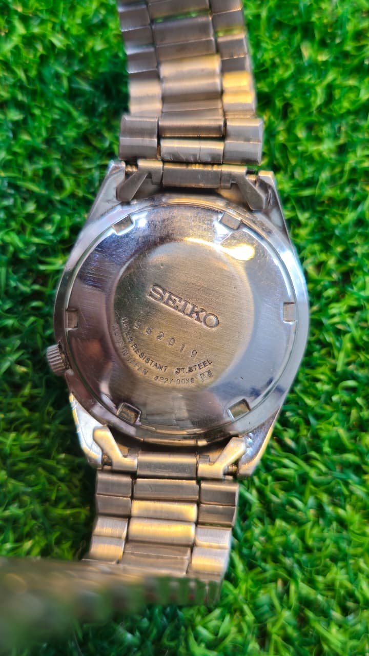 WhatsApp Image 2026-01-21 at 11.37.53 AM (1) Seiko 5 Automatic 4227 caliber 21-jewels japan made watch for Ladies (Used) - Image 4
