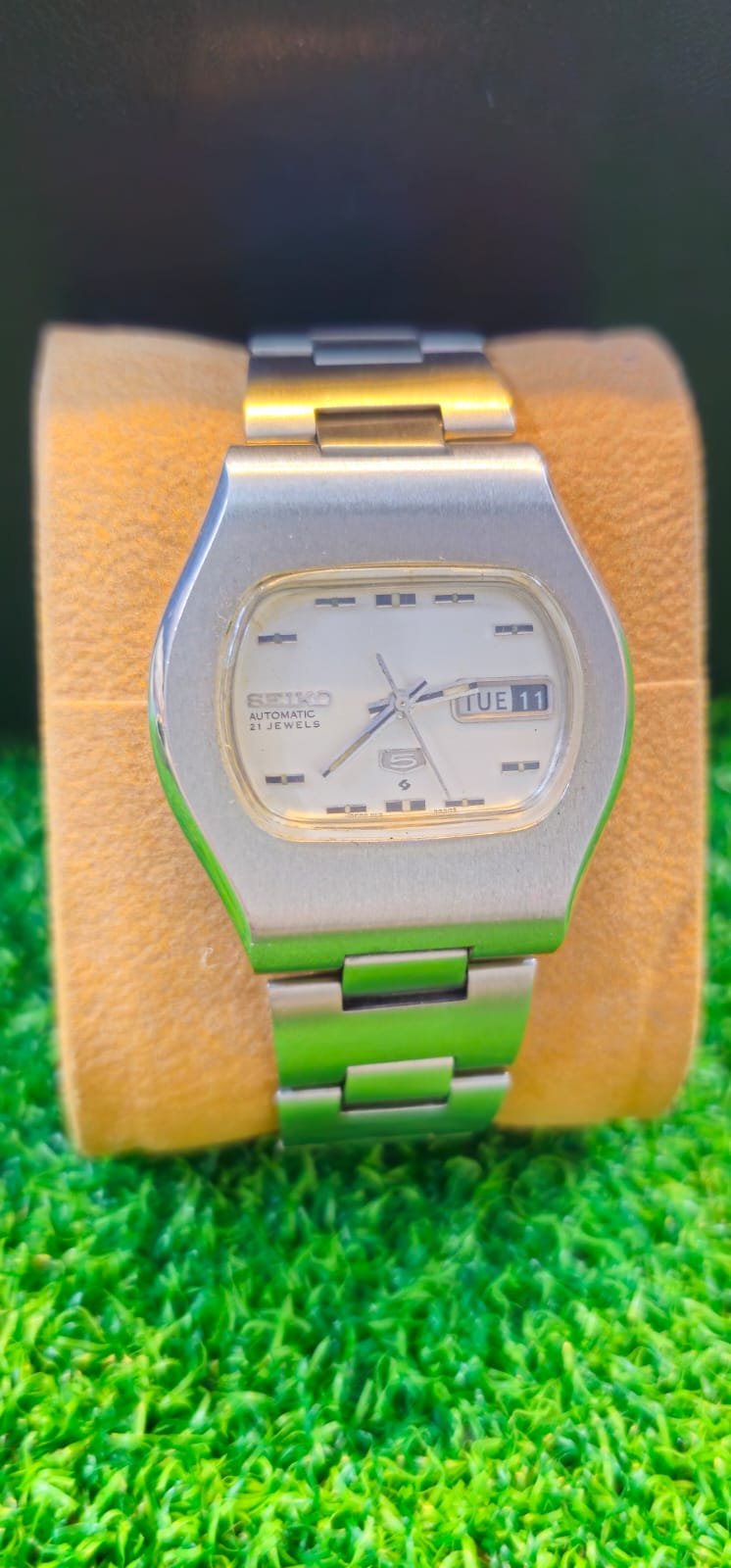 WhatsApp Image 2026-01-21 at 9.30.23 AM Vintage & Rare 1970s Seiko 5 Automatic 6119 caliber 21-jewels TV dial japan made Men's watch (Used) - Image 1