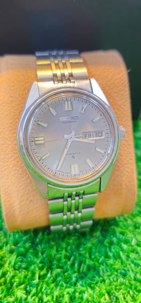 WhatsApp Image 2026-01-21 at 9.41.09 AM 1960s Seiko 5 Automatic 6309 caliber 21-jewels japan made watch for Men's (Used) - Image 1