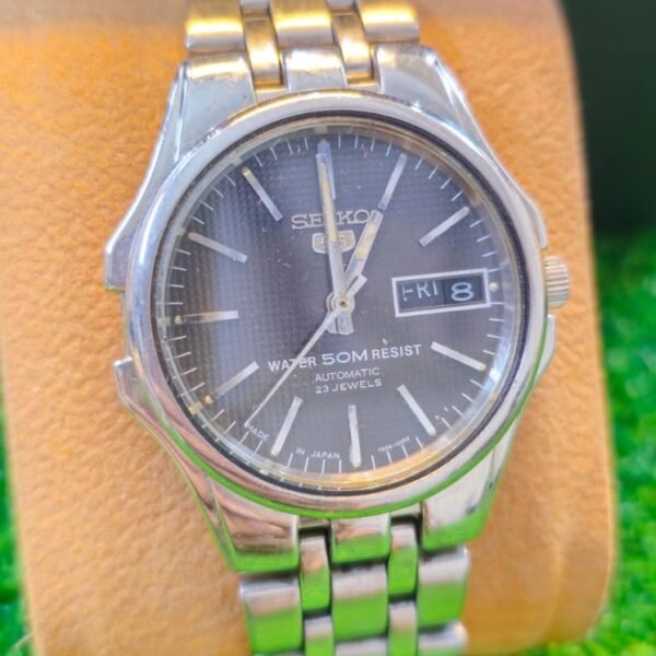Seiko 5  Automatic 7s36 caliber 23-jewels 50M  japan made watch for Men's (Used)