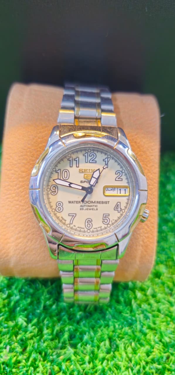 WhatsApp Image 2026-01-21 at 9.50.58 AM Seiko 5 Sports Automatic 7s36 caliber 23-jewels 100M japan made watch for Men's (Used) - Image 1
